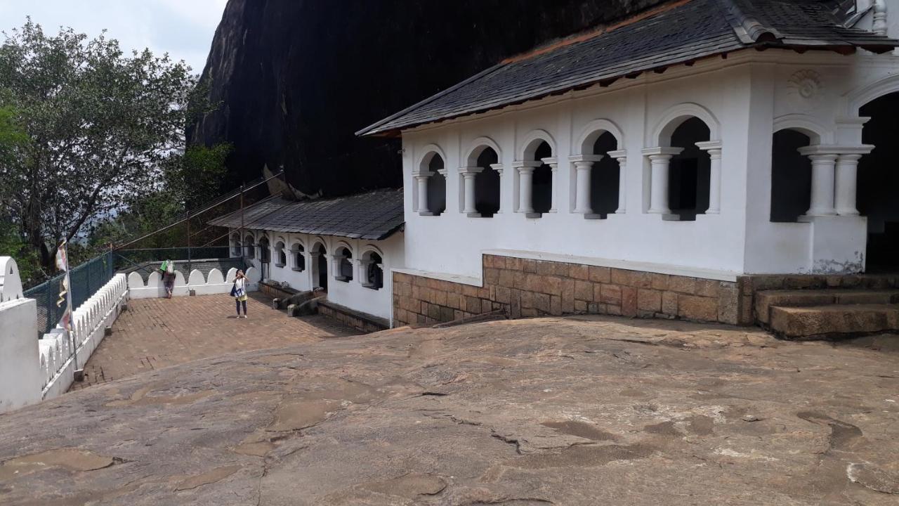 Granwin Hotel & Restaurant Dambulla Exterior foto